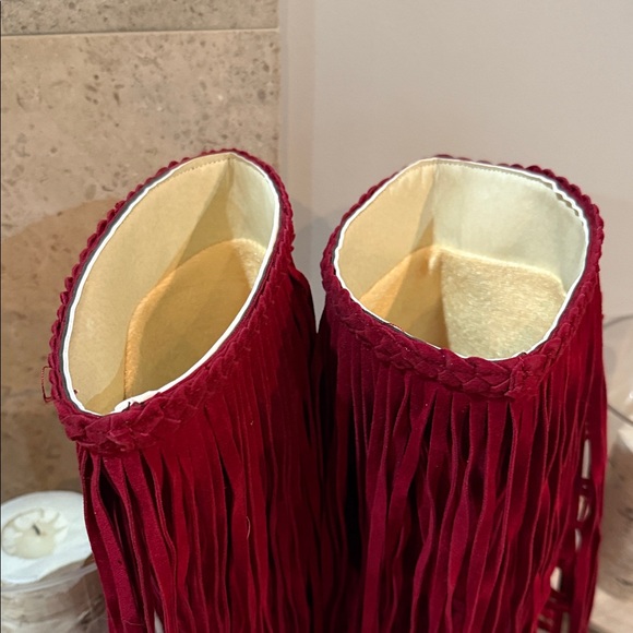 Fringe Embroidered Red Boots - Picture 4 of 12